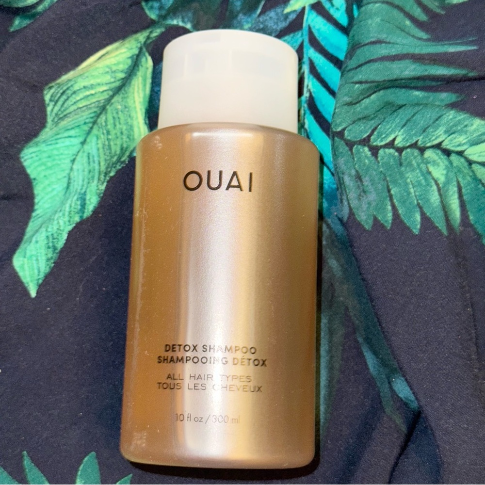 OUAI  Detox Shampoo w/Free gift